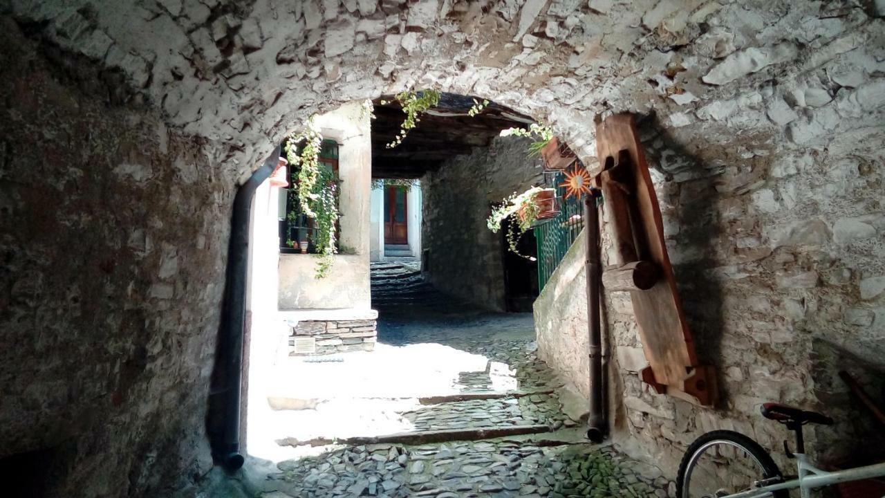 Casa Filomena Bed and Breakfast Faggeto Lario Esterno foto